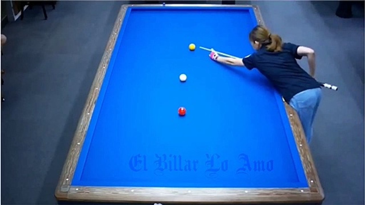 DAMA LA MEJOR JUGADORA DE  BILLAR