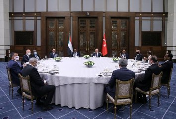 Cumhurbaşkanı Yardımcısı Oktay, Sudan Egemenlik Konseyi Başkan Yardımcısı Dagalo'ya Külliye'yi gezdirdi