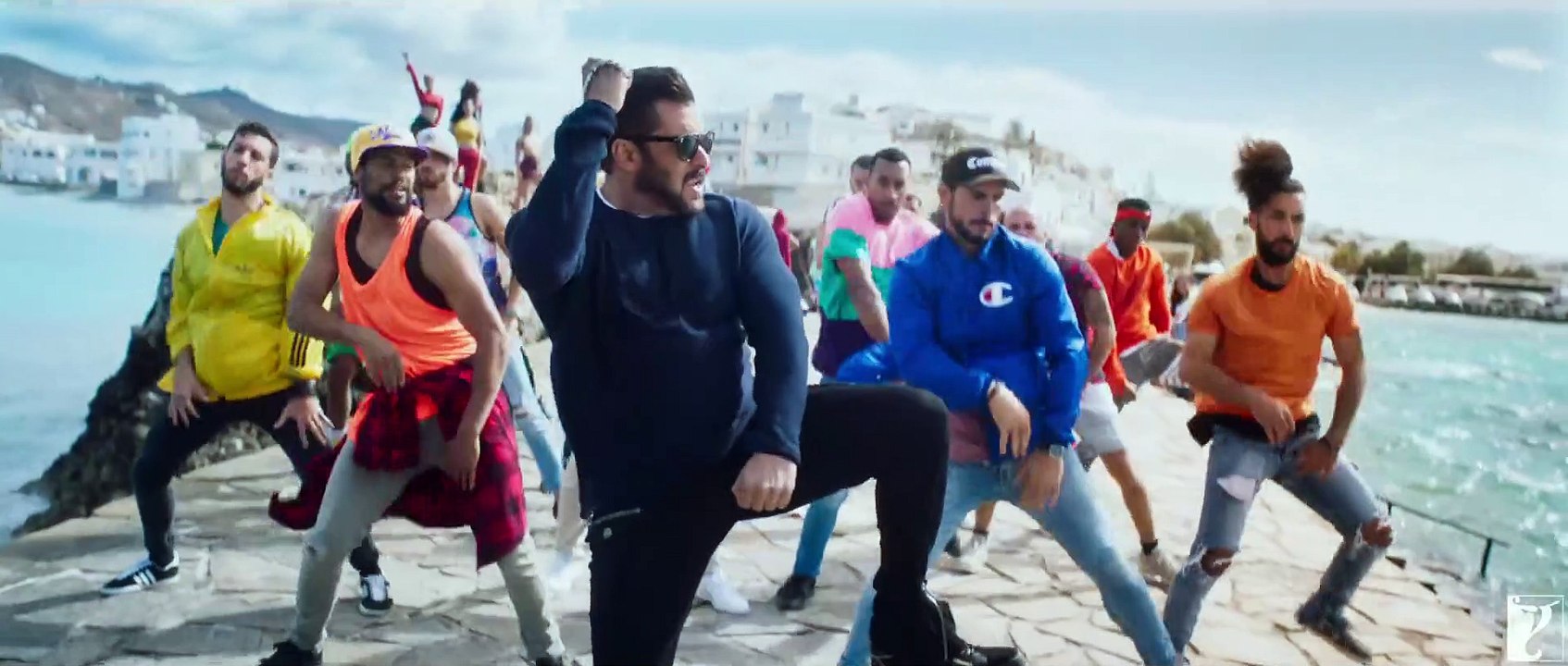 Swag_Se_Swagat___Full_Song___Tiger_Zinda_Hai%2C_Salman_Khan%2C_Katrina_Kaif%2C_Vishal_Dadlani%2C_Neha_Bhasin(1080p)