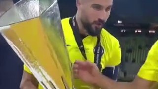 Villarreal Lifting The Europa League Trophy - Manchester United Fans Look Away