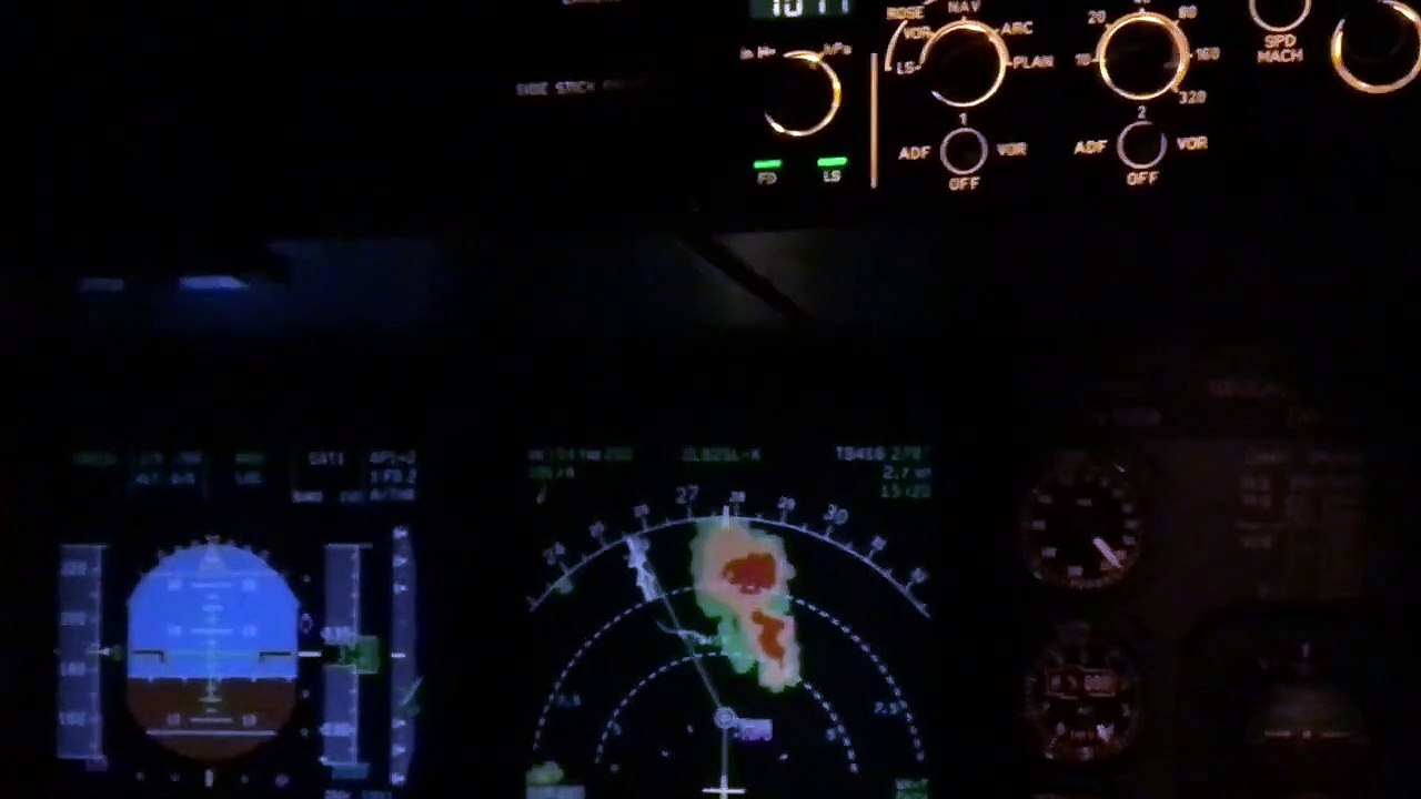 Bamboo Airways Airbus A320 | Cockpit View | Approach And Landing At Tan Son Nhat