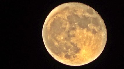 Yüksekova'da 'Süper Ay' kendine hayran bıraktı