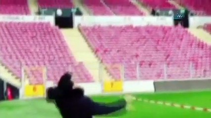 Mustafa Ceceli'den rövaşata denemesi