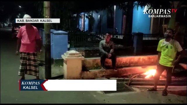 Antusias Warga Martapura Saksikan Fenomena Gerhana Bulan Blood Moon