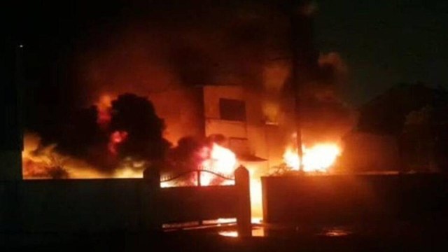 Fire in J&K chemical factory,Air Force busy in extinguishing