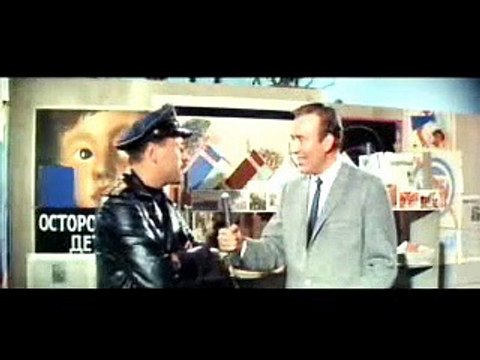 Arrivano i russi, arrivano i russi (Trailer HD)