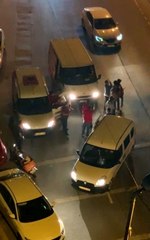 Eyüpsultan'da sürücülerin yol verme kavgası kamerada