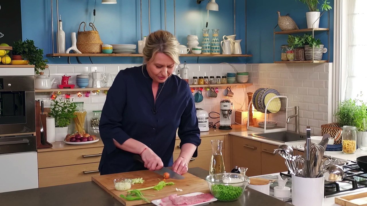 Recette VEAU, PENNE, PETITS POIS ET SAUGE