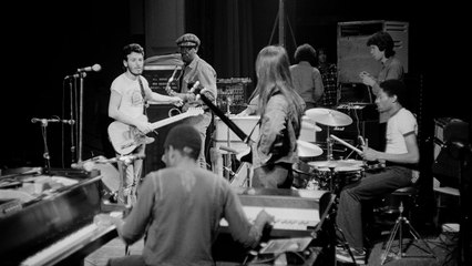 Asbury Park: Lotta, Redenzione, Rock and Roll. (Trailer HD)