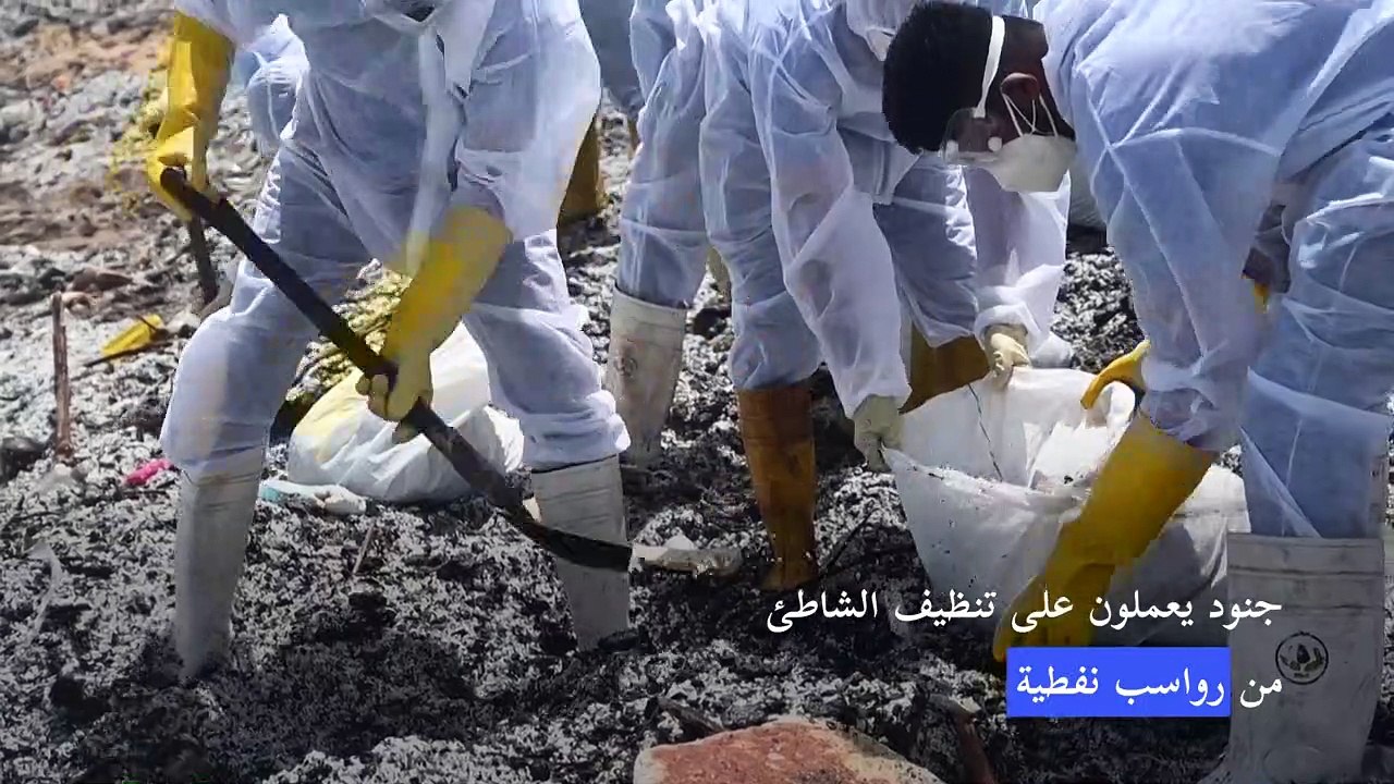 تواصل جهود إخماد حريق على متن سفينة حاويات قبالة سريلانكا