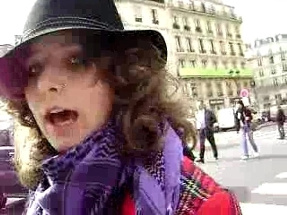 Elle vous fait de la peine hein ?