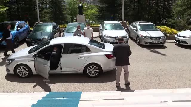 Ankara İl Sağlık Müdürü Gülüm'den bıçaklı saldırıya uğrayan hekime geçmiş olsun ziyareti