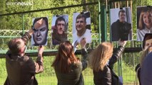 Belarusz újságírókért tüntettek a litván határon