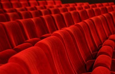 Cinemas allowing gamers to play on big screens