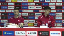ANTALYA - Milli futbolcular basın toplantısı düzenledi - Altay Bayındır-Halil Dervişoğlu (1)