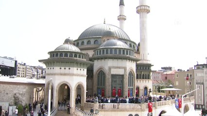 İSTANBUL - Cumhurbaşkanı Erdoğan: 'Taksim Camii bizim dünyamızda farklı bir öneme sahipti'