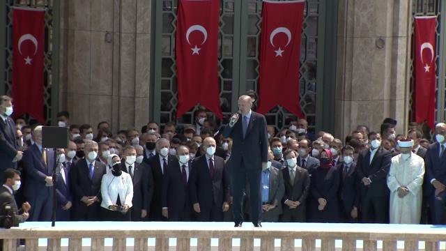 Son dakika haberi | Cumhurbaşkanı Erdoğan: Taksim Cami, Ayasofya Cami Kebir'ine verdiğimiz bir selam, fethi 568'inci yıldönümüne hediye