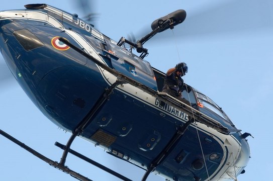 Loire-Atlantique : une policière municipale blessée au couteau, l’assaillant radicalisé est décédé