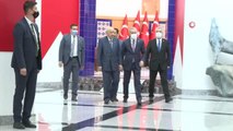 Devlet Bahçeli, partisinin Belediye Başkanları ile bir araya geldi