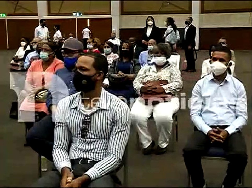 #Telenoticias / Presidente Luís Abinader promete obras a comunitarios de la provincia La Altagracia / 27 de mayo 2021