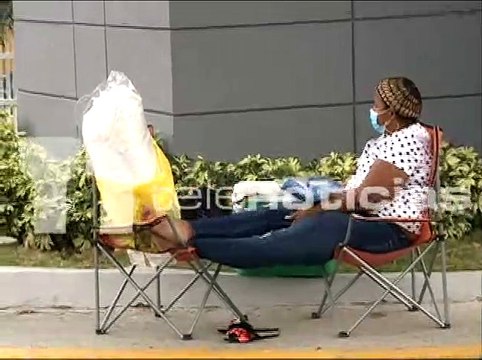 #Telenoticias / Vicepresidenta se queja por la falta de cooperación de clínicas privadas ante auge de pandemia