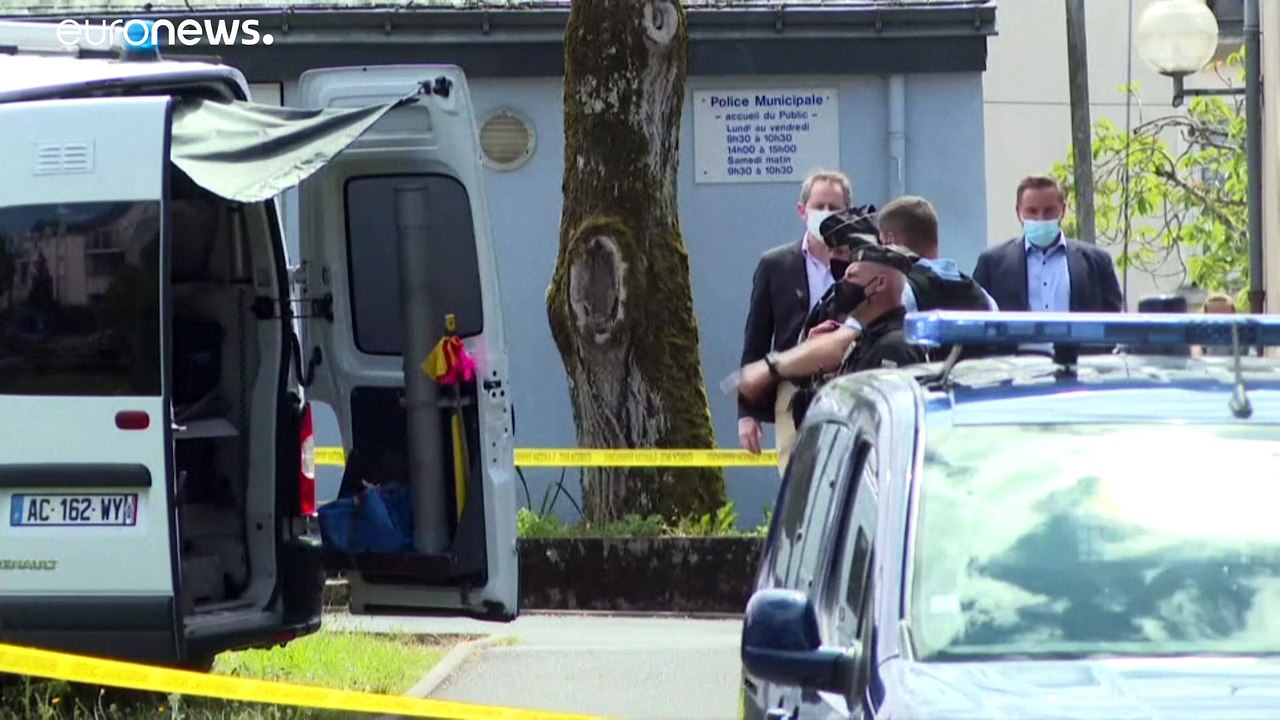 Schock in Frankreich: Polizistin durch Messerangriff verletzt