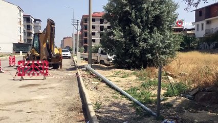 Devrilen direğin altında kalan çocuk hayatını kaybetti