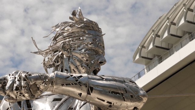 Une statue, ça ne suffit pas» et si le court Philippe-Chatrier
