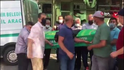 Devrilen direğin altında kalarak hayatını kaybeden küçük Ege Eymen toprağa verildi