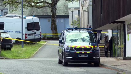 Francia, morto l'estremista che aveva accoltellato una poliziotta