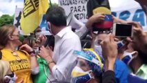 ESTUDIANTES Y PRESIDENTE GUAIDÓ EXIGEN VACUNAS YA.