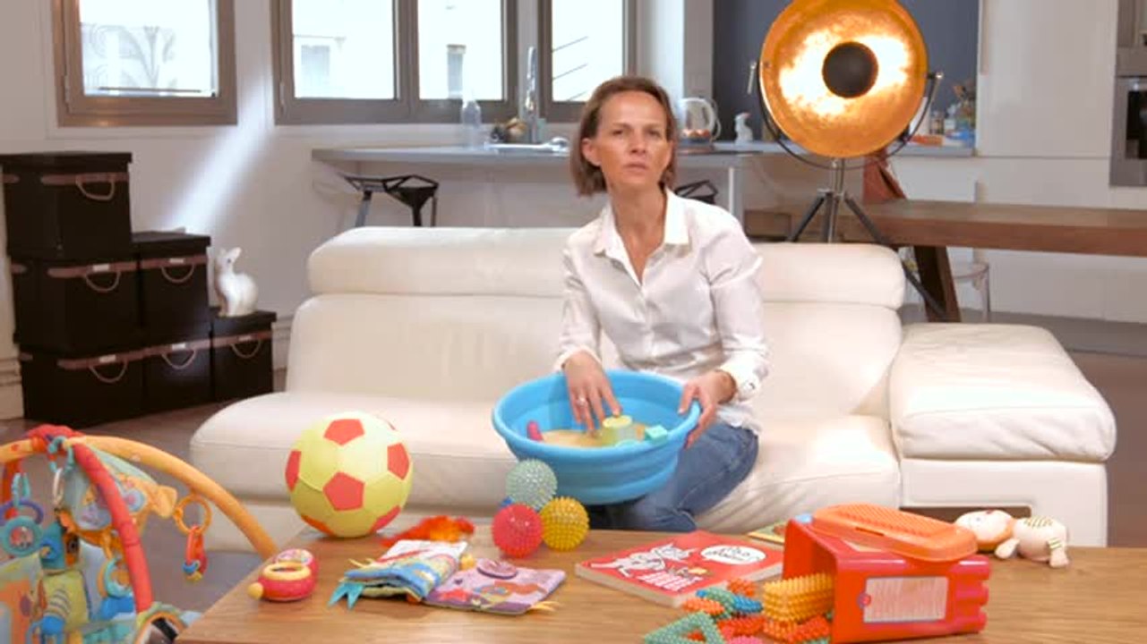 Les premiers jouets de bébé