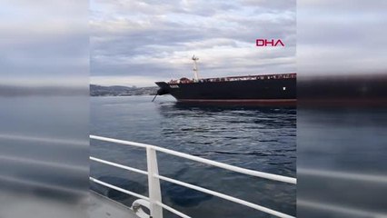 HAM PETROL TAŞIYAN TANKER KIYIYA SÜRÜKLENDİ;İSTANBUL BOĞAZI'NDA TRAFİK ASKIYA ALINDI