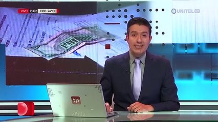 Una mujer quiso hacer pasar por 50 dólares un billete de 5