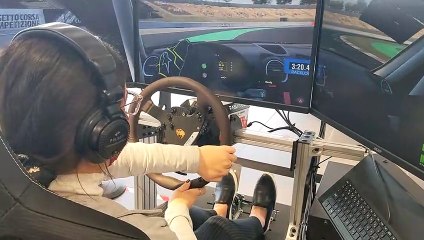 Essai du véhicule de simulation (Le Reflet - Denis Germain)