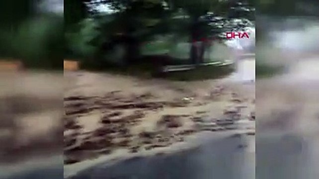 Tekirdağ'da şiddetli yağış heyelana neden oldu