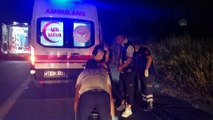 KOCAELİ - Anadolu Otoyolu Kocaeli kesiminde hafif ticari araçla otomobil çarpıştı: 4 yaralı