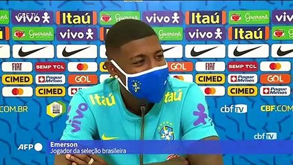 Neymar treina com a seleção após polêmica com a Nike