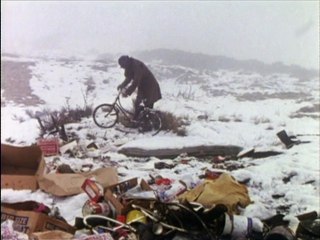 Doctor Who clásico Temporada 8 episodio 11 "The Claws of Axos part 1" (subtítulos en español)