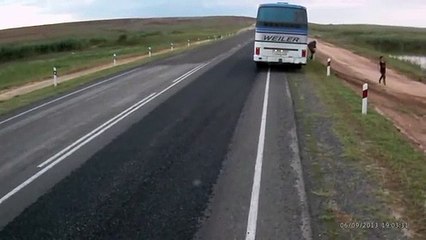 Kazaya bakarken kaza kurbanı oldu!