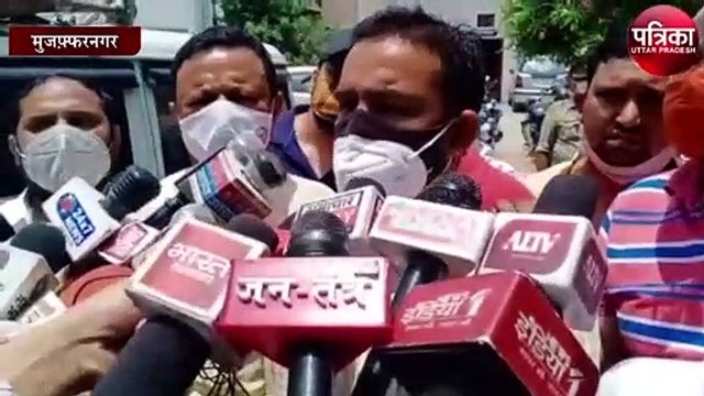 पुलिस ने निकाली भाजपा नेता की हेंकड़ी, तो थाने में धरने पर बैठे भाजपाई