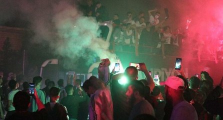 Şampiyonluk turunda iki futbolcu otobüsten düştü