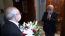 İSTANBUL - CHP Genel Başkanı Kılıçdaroğlu, eski TBMM Başkanı Hüsamettin Cindoruk'u ziyaret etti