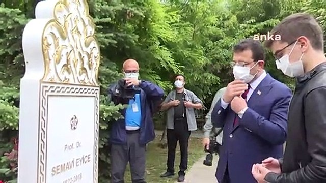 Vali Ali Yerlikaya ve Ekrem İmamoğlu Fatih Sultan Mehmet Türbesi'ni ziyaret etti