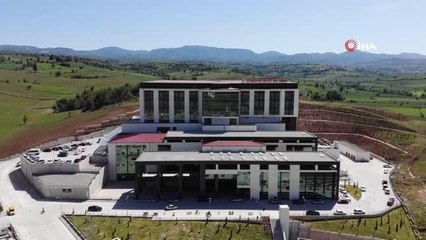 Sağlık çalışanları bu kez hastaların hayatına müzikle dokundu