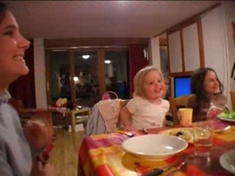 Lucie chante