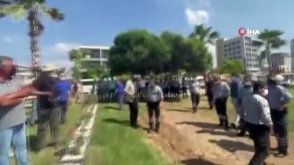 Konyaaltı Sahili'nde kıyı kanunu ve mavi bayrak denetimi