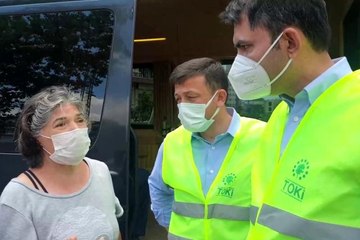 İzmirli depremzededen Bakan Kurum'a teşekkür: "Sözünüzün arkasında duruyorsunuz, yaptığınız işi bitiriyorsunuz"