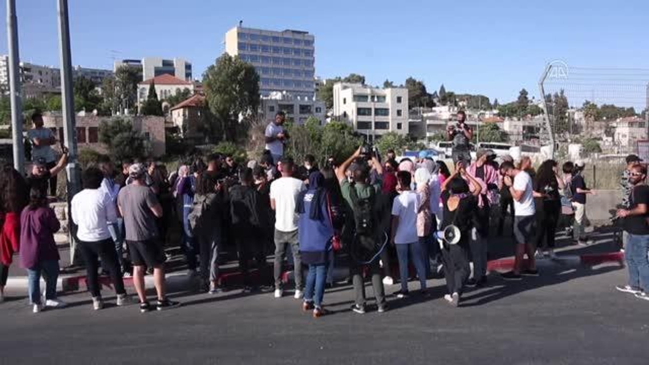 İsrail güçleri Kudüs'ün Şeyh Cerrah mahallesindeki Filistinlilere müdahale etti