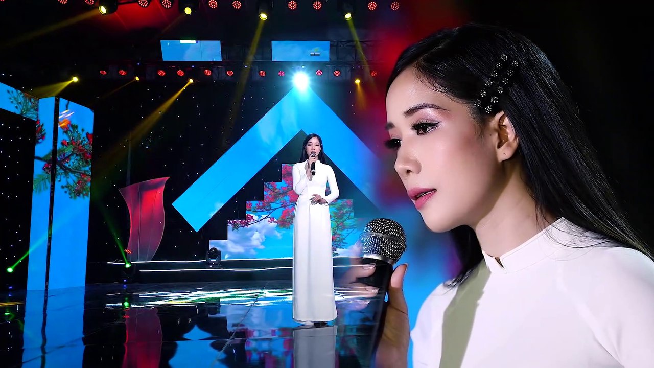 Nhớ Mùa Phượng Xưa - Thúy Huyền